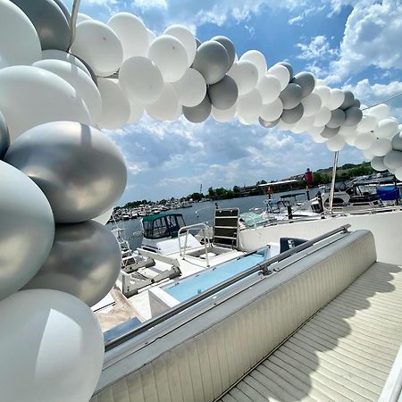 Cozy Condo Ocean 3Xdeck Yacht New York Dış mekan fotoğraf