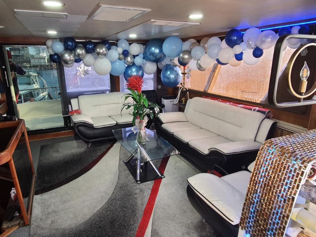 Cozy Condo Ocean 3Xdeck Yacht New York Dış mekan fotoğraf