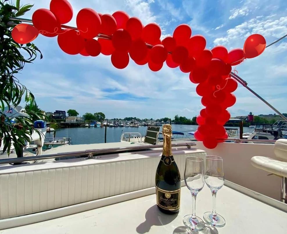 Cozy Condo Ocean 3Xdeck Yacht New York Dış mekan fotoğraf